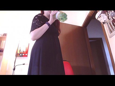❤️ スケベで甘美なパンティが大好きな従順な奴隷が、この動画を見てオナニーを強要される! ️ 上質ポルノ ❌️